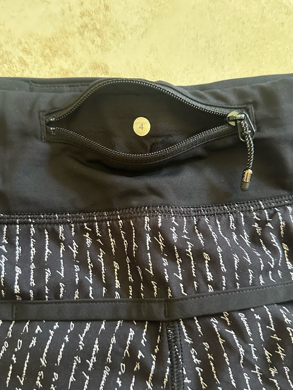 lululemon athletica Black white  speed Shorts size 4 - Picture 4 of 4